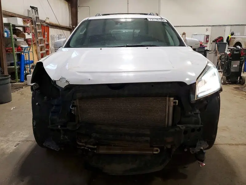 2016 GMC ACADIA SLT-2  