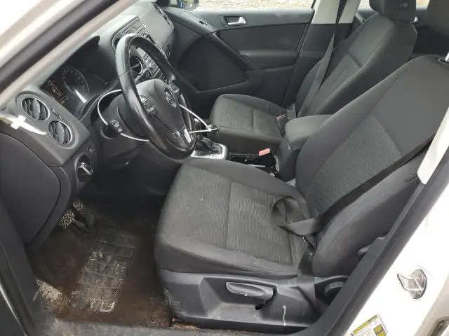 2013 VOLKSWAGEN TIGUAN S  