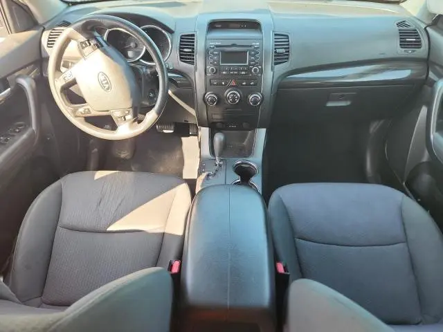 2013 KIA SORENTO LX  