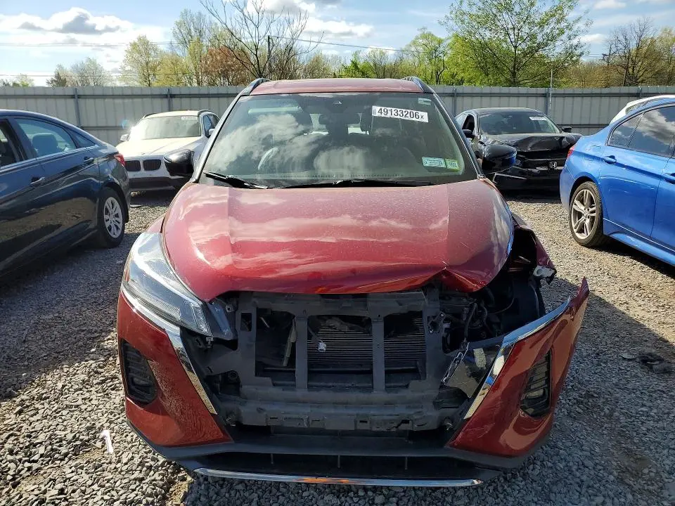 2023 NISSAN KICKS SR  