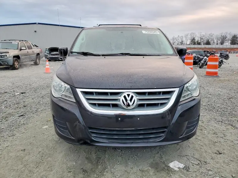 2014 VOLKSWAGEN ROUTAN SE  