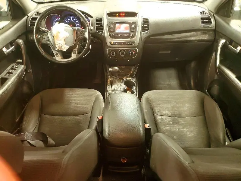 2014 KIA SORENTO LX  