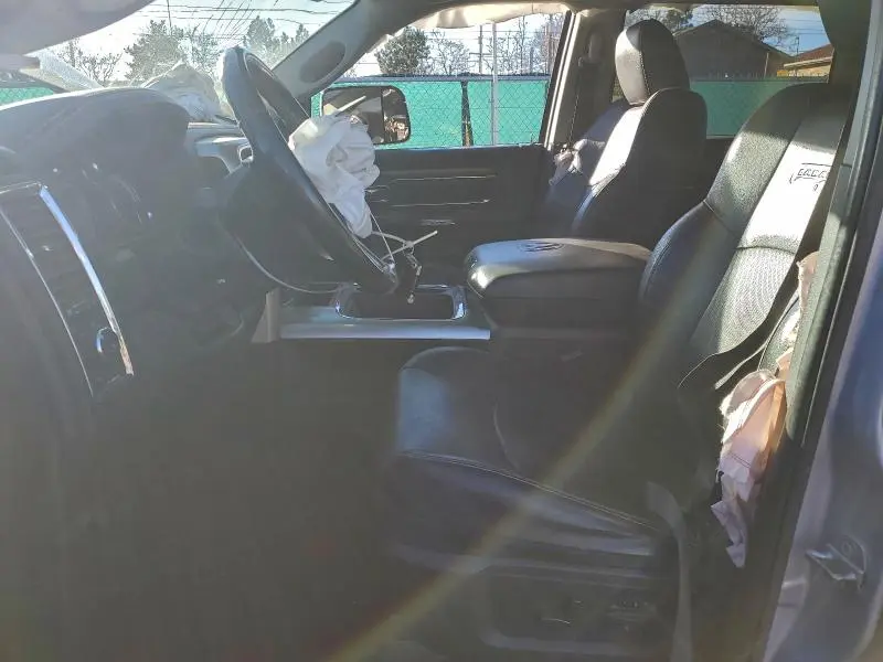 2016 RAM 1500 LARAMIE  