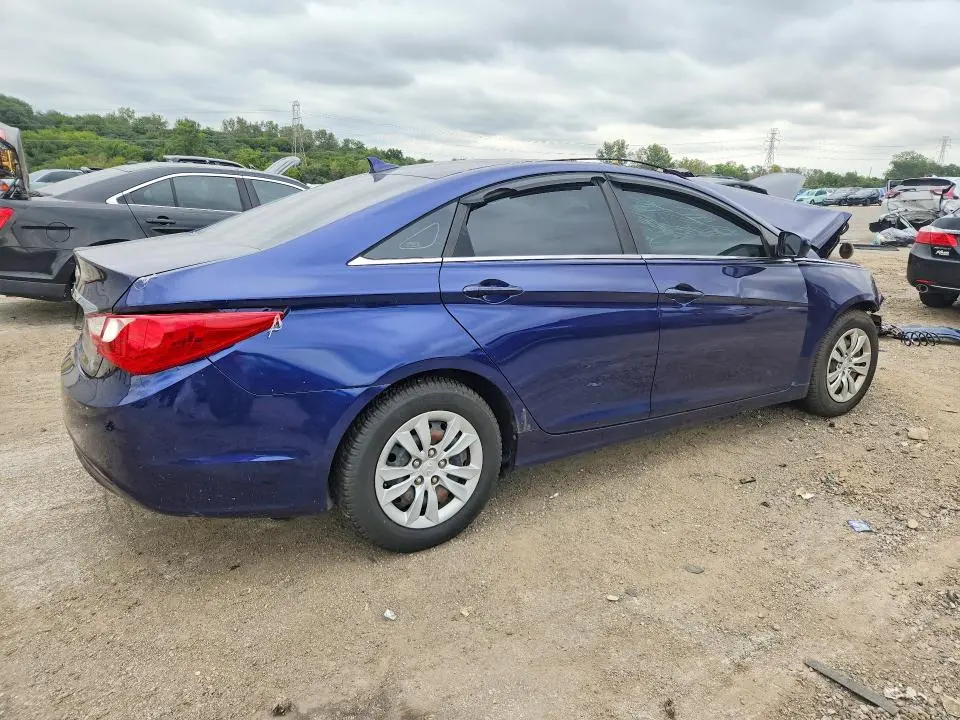 2011 HYUNDAI SONATA GLS  