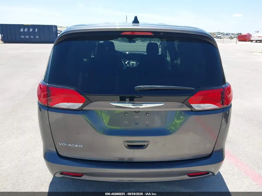 2022 CHRYSLER VOYAGER LX