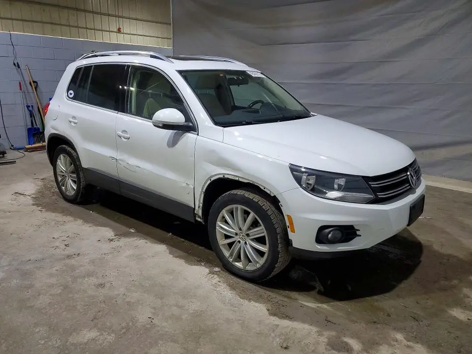 2014 VOLKSWAGEN TIGUAN S  