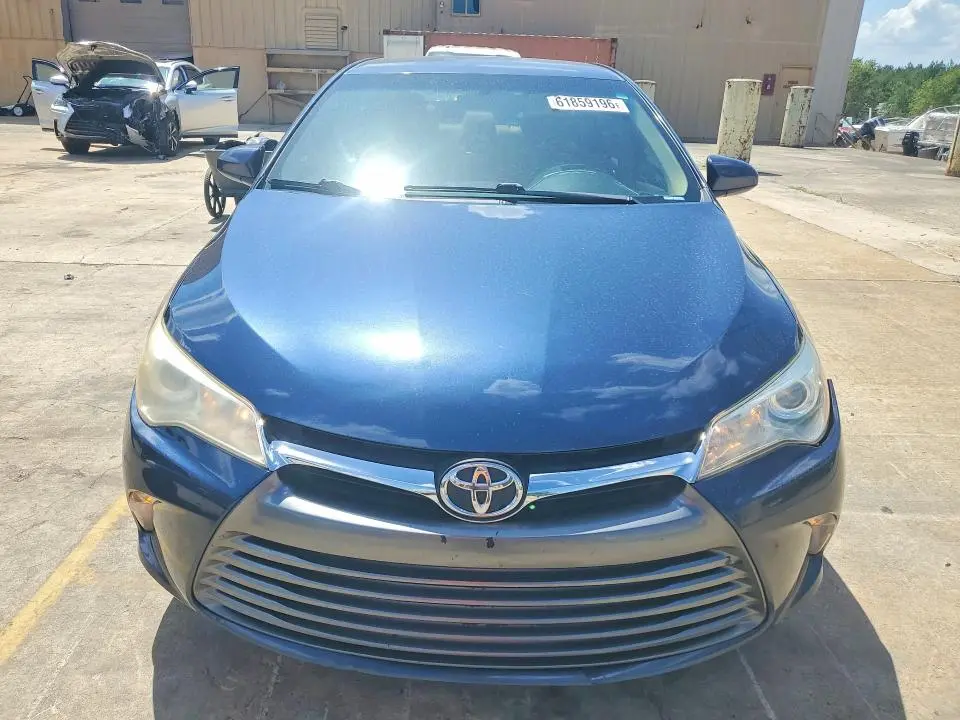 2015 TOYOTA CAMRY LE  