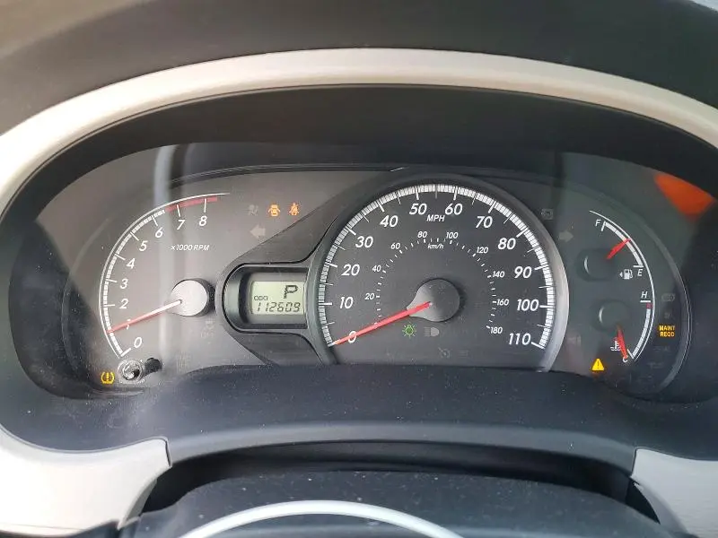 2011 TOYOTA SIENNA LE  