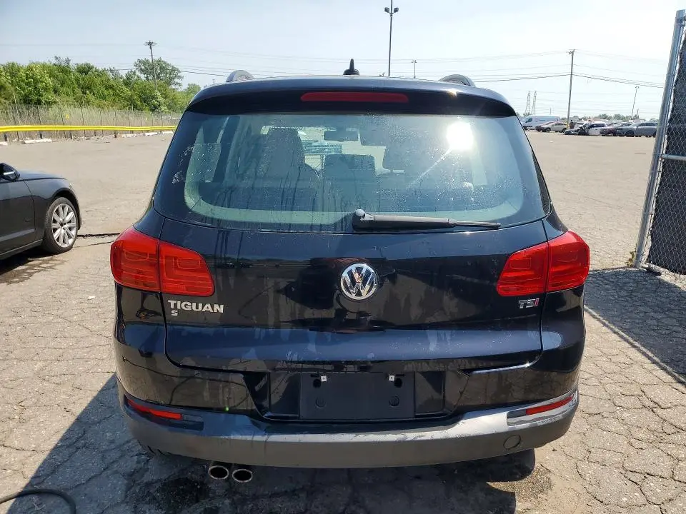 2017 VOLKSWAGEN TIGUAN S  