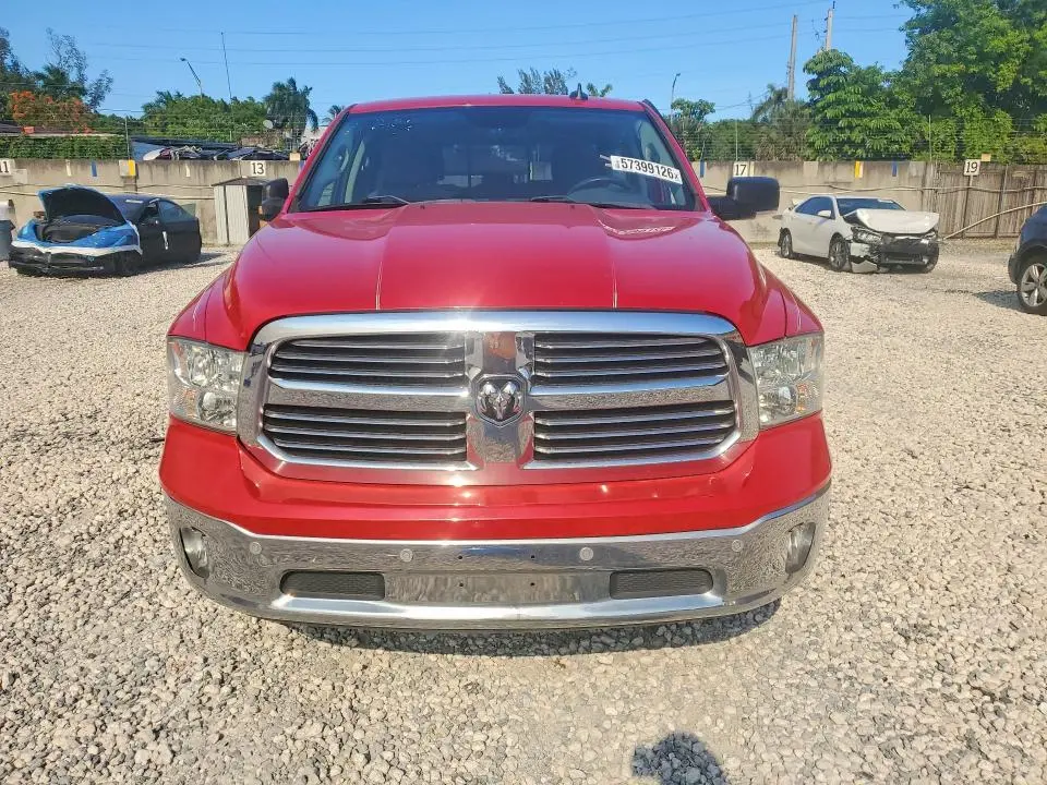 2018 RAM 1500 SLT  
