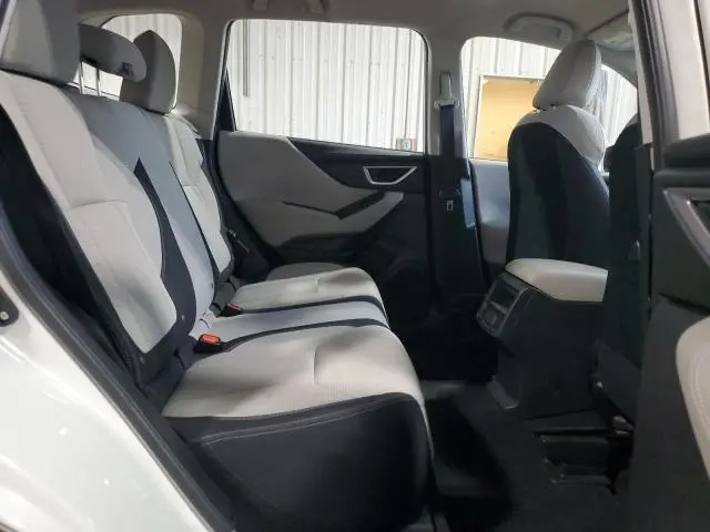 2024 SUBARU FORESTER   