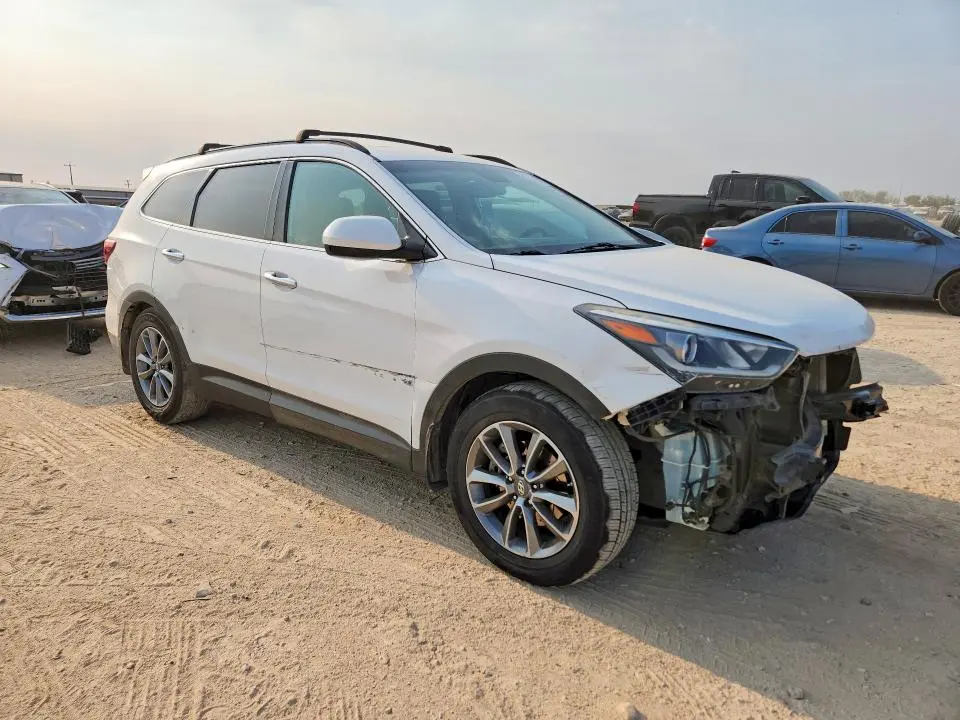 2017 HYUNDAI SANTA FE SE  