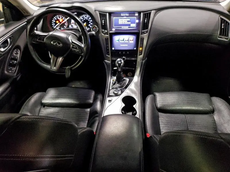 2019 INFINITI Q50 LUXE  