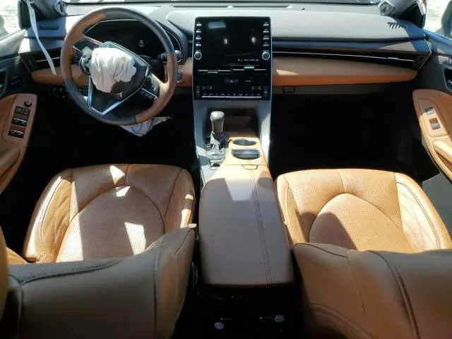 2022 TOYOTA AVALON LIMITED  