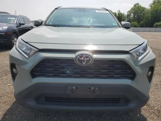 2021 TOYOTA RAV4 XLE  