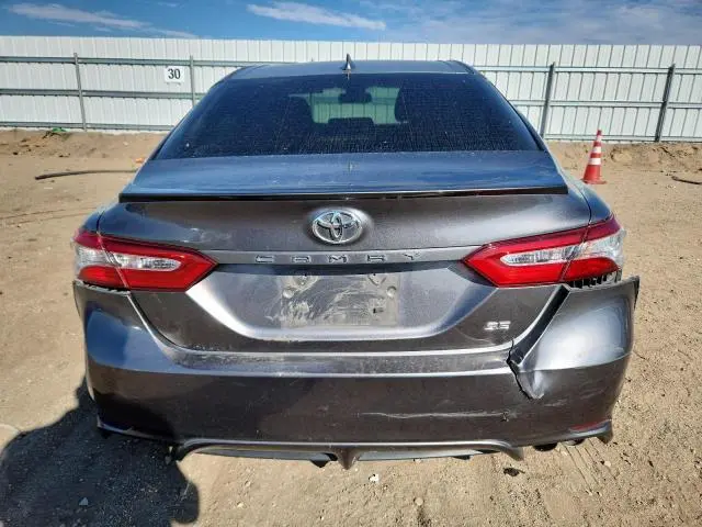 2020 TOYOTA CAMRY SE  