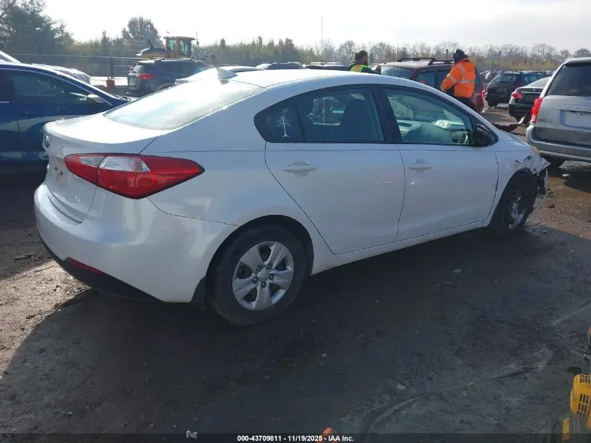 2015 KIA FORTE LX
