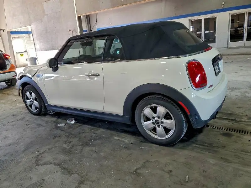 2016 MINI COOPER   