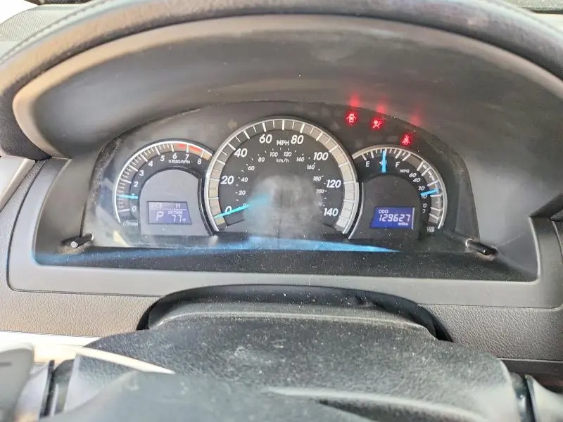 2012 TOYOTA CAMRY SE  