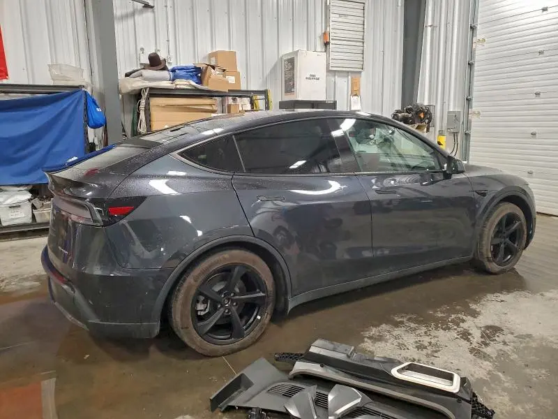 2026 TESLA MODEL Y   