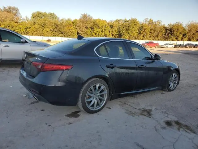 2017 ALFA ROMEO GIULIA   