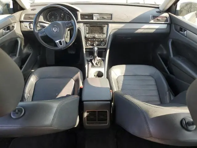 2015 VOLKSWAGEN PASSAT SE  