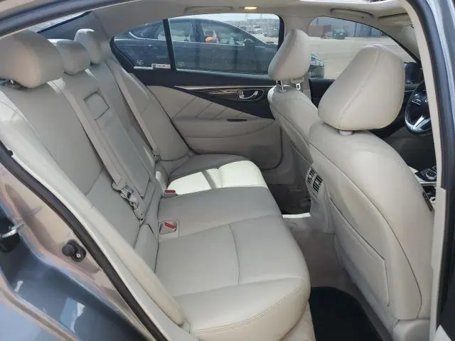 2018 INFINITI Q50 LUXE  