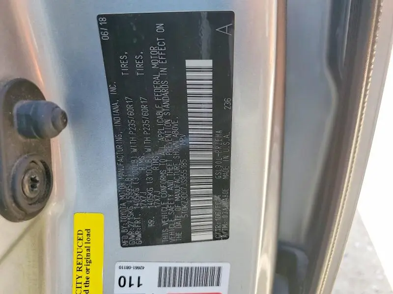 2018 TOYOTA SIENNA LE  