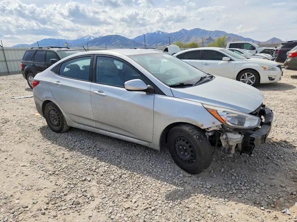 2016 HYUNDAI ACCENT SE  