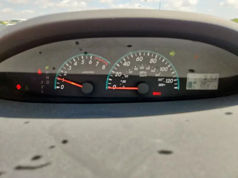 2010 TOYOTA YARIS   
