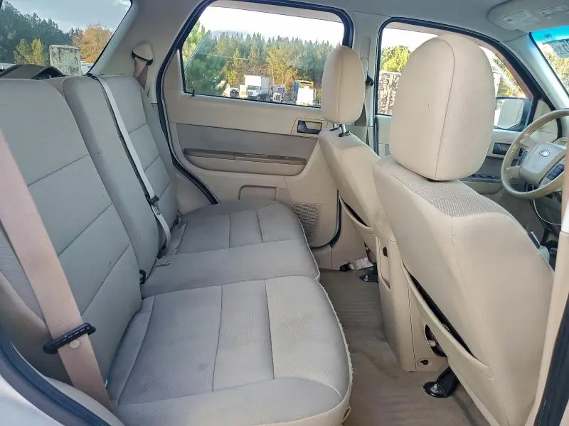 2010 FORD ESCAPE XLT  