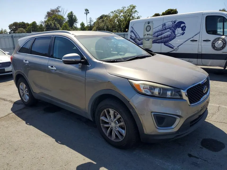 2017 KIA SORENTO LX V6  
