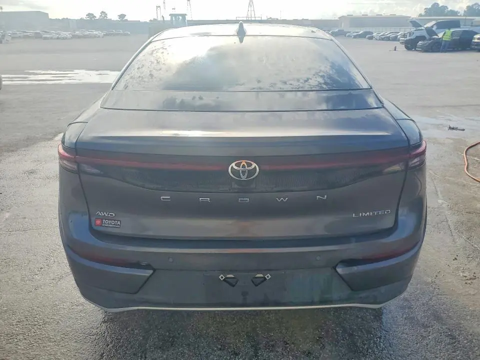 2023 TOYOTA CROWN LIMITED  