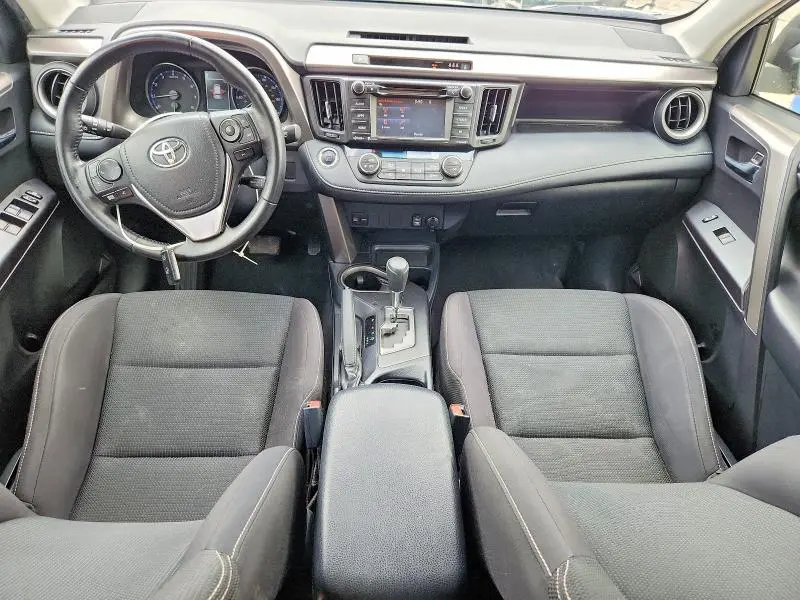 2018 TOYOTA RAV4 XLE  