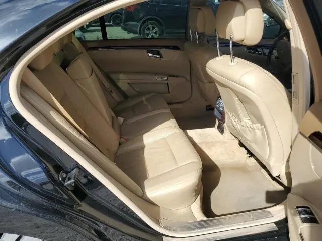 2010 MERCEDES-BENZ S 400