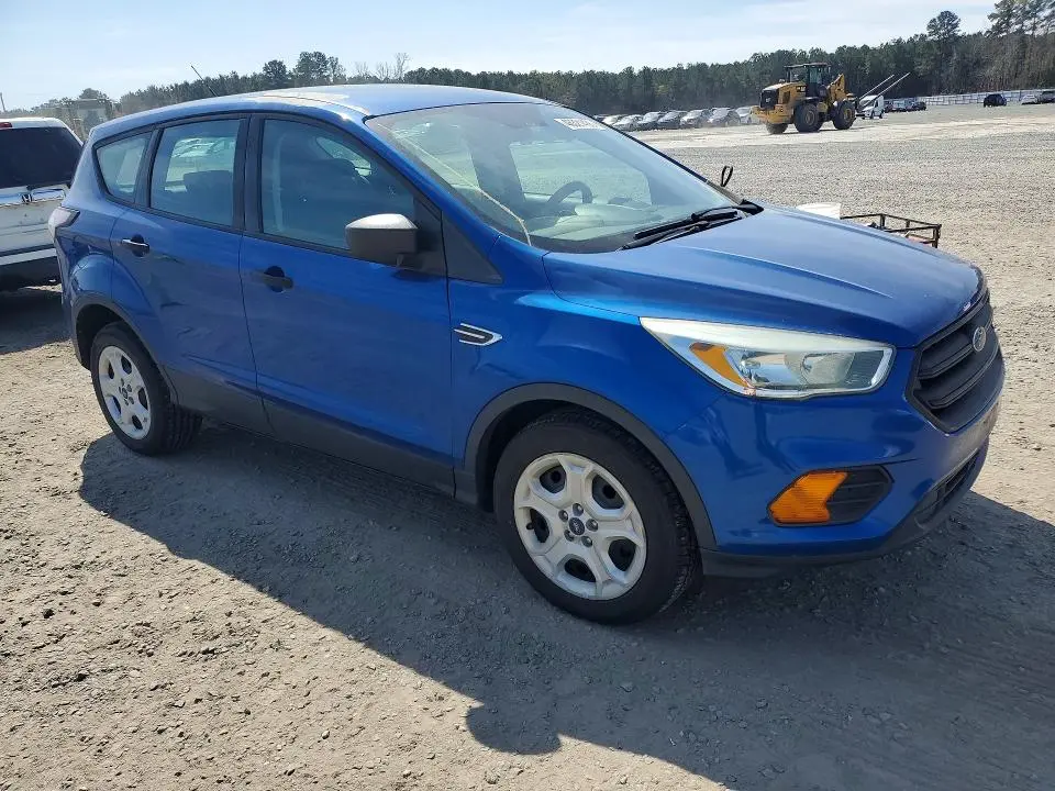 2017 FORD ESCAPE S  