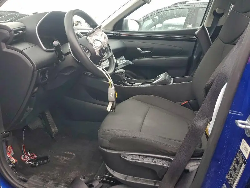 2022 HYUNDAI TUCSON SE  