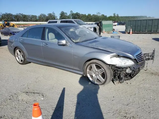 2012 MERCEDES-BENZ S 550  