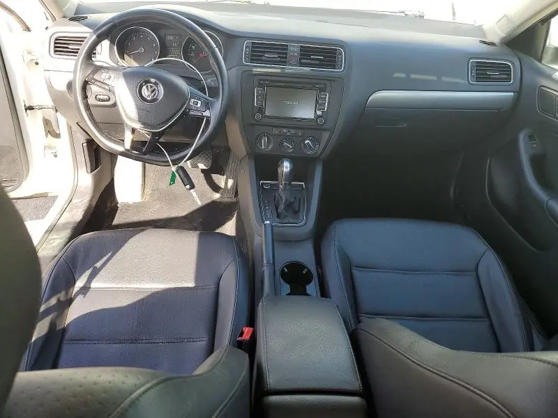 2015 VOLKSWAGEN JETTA SE  