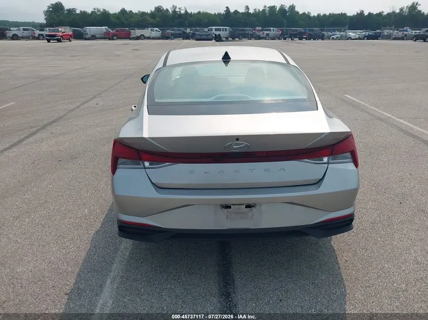 2021 HYUNDAI ELANTRA SE