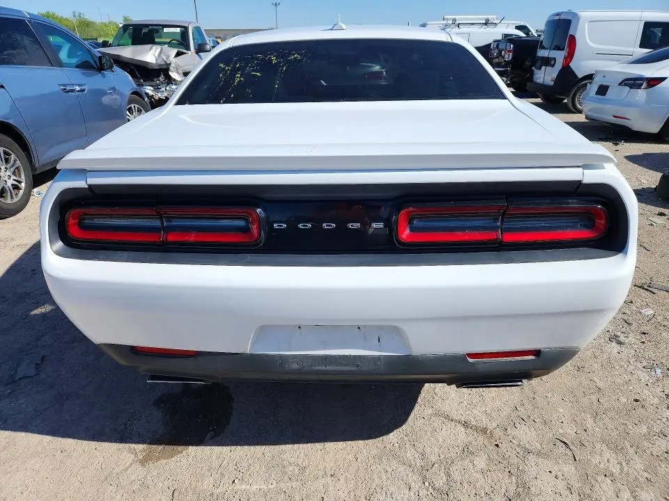2015 DODGE CHALLENGER SXT  