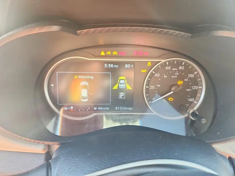 2021 NISSAN VERSA SV  