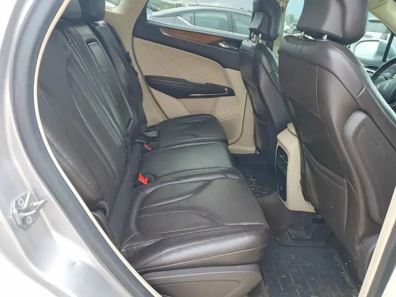 2015 LINCOLN MKC   