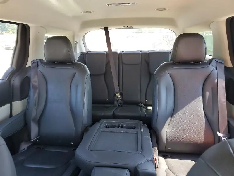 2022 KIA CARNIVAL LX  