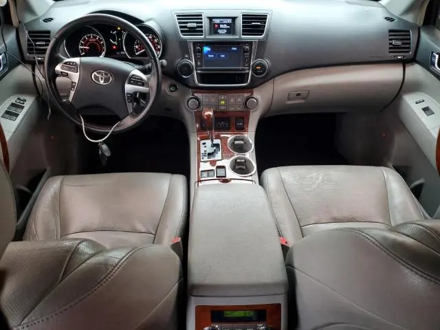 2013 TOYOTA HIGHLANDER LIMITED  