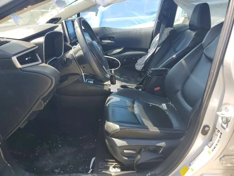 2022 TOYOTA COROLLA XLE  
