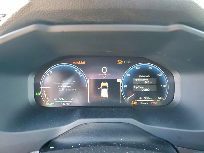 2025 TOYOTA RAV4 XSE  