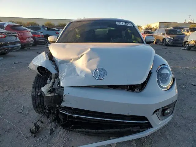 2019 VOLKSWAGEN BEETLE SE  