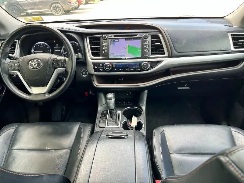 2014 TOYOTA HIGHLANDER XLE  