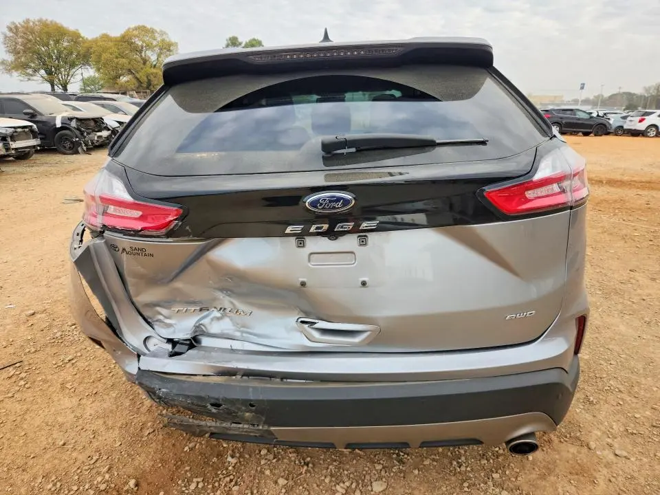 2022 FORD EDGE TITANIUM  